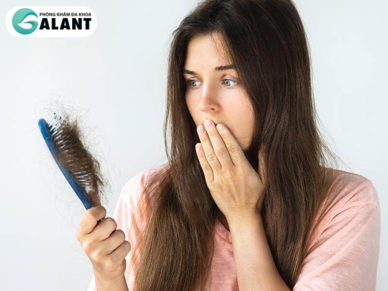 Một số loại thuốc có thể gây ra hiện tượng rụng tóc.